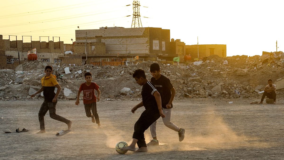 Fotky ze života klimatických uprchlíků. Ve městě čekala jen chudoba